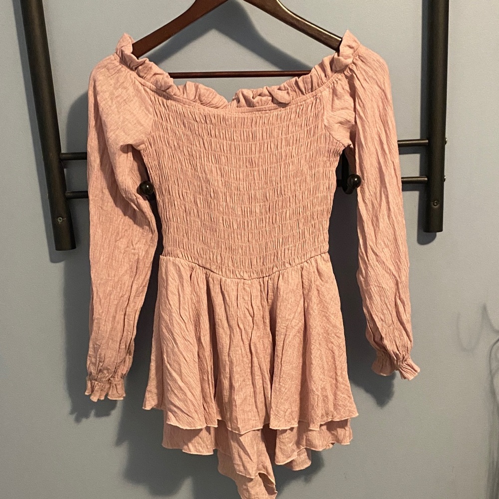 🆓 FREE WITH PURCHASE! Missguided Pink smocked Romper